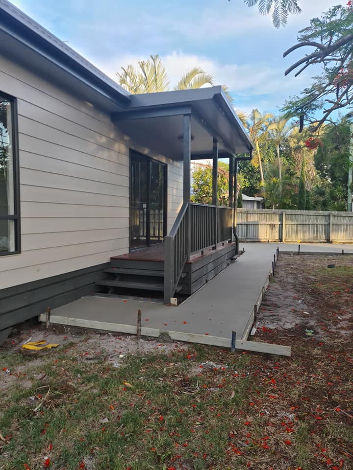 High-quality concrete patio installation by experienced contractors, enhancing your outdoor space with durability and style. Contact us for reliable concrete services tailored to your needs!